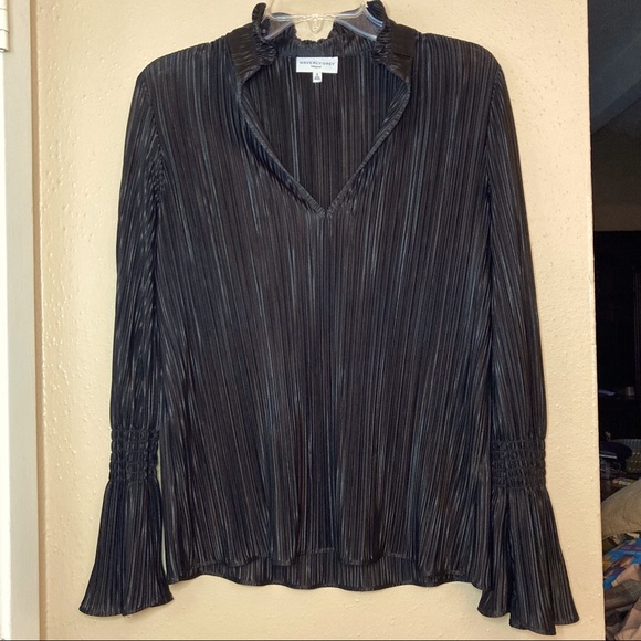 Waverly Grey Black Bell Sleeve Top - Picture 1 of 9